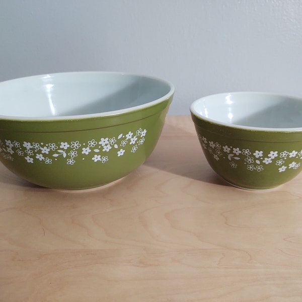 Vintage Pyrex Spring Blossom Mixing Bowl Set Crazy Daisy #410 and #403