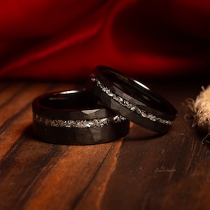 Couples Black Meteorite Rings His and Hers Wedding Rings Black Hammered Meteorite Wedding Band, Wedding Ring Set Real Meteorite Ring Promise