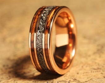 Mens Wedding Band with Burnt Whiskey Barrel and Meteorite, Meteorite Ring, 18K Rose Gold Tungsten Mens Ring, Whiskey Barrel Wedding Band