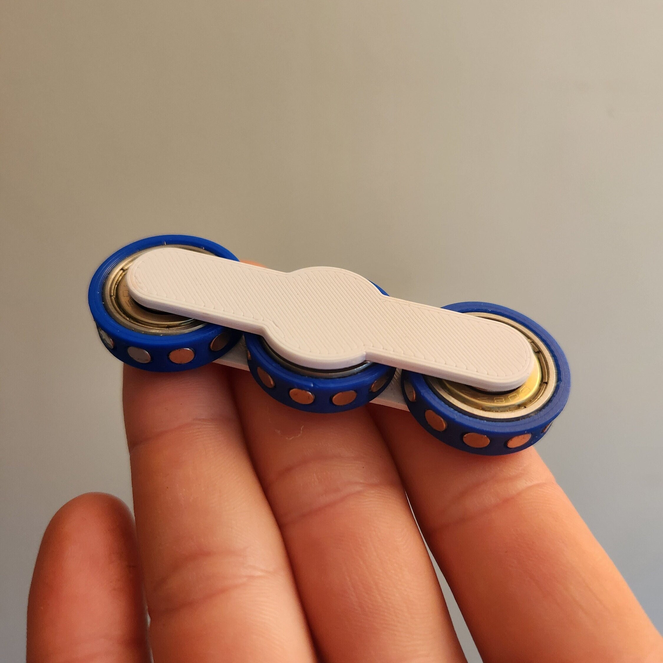 New Rainbow Metal Hand Spinner Focus Toy Ninja Fidget Spinner R188  Electroplate Hybrid Bearing Toys for Children Wholesale