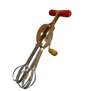 50’s Retro Mixer  Red Handle Vintage Mixer Rare Hand Mixer Original Handle Rare Baker Gift Gorgeous Old Hand Mixer Unusual Gift Housewarming