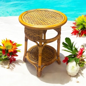 Seltener Vintage MCM Rattan und Bambus Beistelltisch BOHO Beistelltisch Authentisches Original MCM Decor Toskanischer Beistelltisch Guter Vintage Zustand