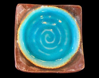 Plat rustique en grès, faïence émaillée bleu canard, décoration bohème de style ferme