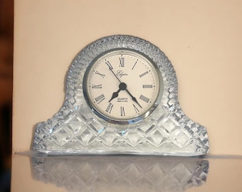 Horloge à quartz Elgin, tchèque, cristal au plomb, vintage des années 80