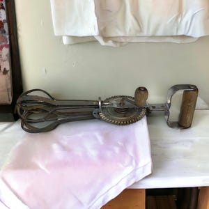 Antique hand mixer - Etsy 日本