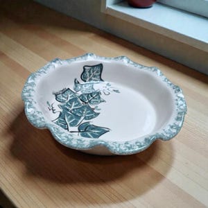 Ellis Pottery Hand Painted Ivy Serving Bowl Texas Studio Pottery Holly & Berries