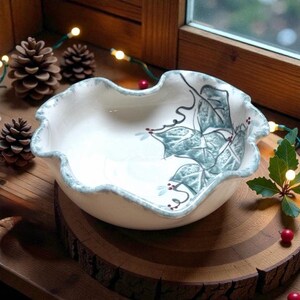 Ellis Pottery Holly Bowl VintageTexas Studio Pottery Scalloped Ceramic Stoneware