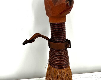 Vintage carved wood dog head clothing brush / crumb brush