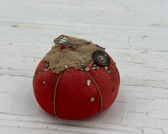 pincushion, vintage small tomato