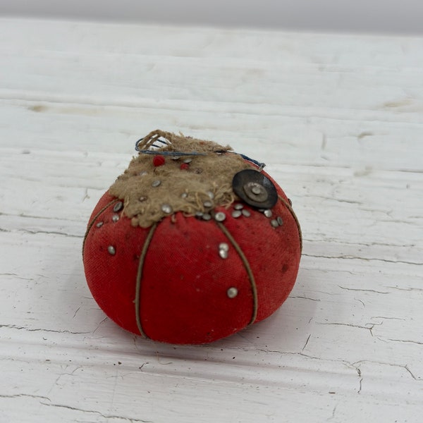 pincushion, vintage small tomato