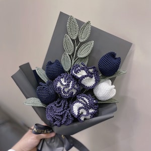 Häkelblumen für Männer|Vatertags Geschenk|Gehäkelte Nelken, Tulpen|Handgefertigte Strickblumen|Strickstrauß|Geschenk für Ihn|Herren Blume