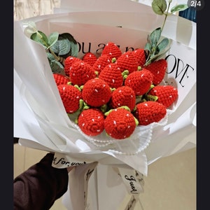 Erdbeere Häkelblume|Häkelblumenstrauß|Handgemachte gestrickte ErdbeerBlumen|Geschenk für Sie|Geburtstag Blume|Hochzeitsgeschenk Blumen