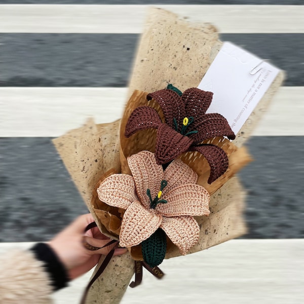Lilien häkeln, Blumenstrauß häkeln, fertige Blumen häkeln, Mamas Geschenk, Freundinnen Geschenk, Häkelblume