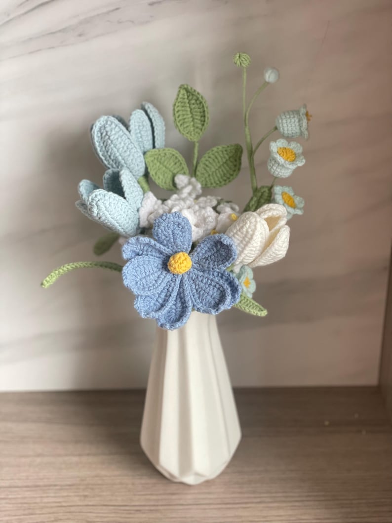 Crochet Flowers, Crochet Tulips Rose, Crochet Flower Bouquet, Knitted Flowers, Gift for Girlfriend, Mom, Birthday,Crochet Pink Purple Tulips Style D