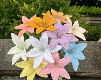 Crochet Lilies, One Lily, Crochet lily flower bouquet, personalized gift for girl friend, Home Decor Bouquet, Easter Lily, Lily Bouquet