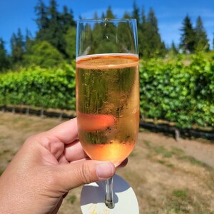 Champagne tags with couple's name
