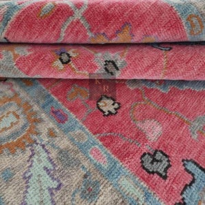 Hand Knotted Oushak Wool Rug: Contemporary Dark Pink Antique Style