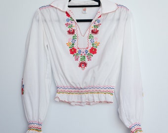 Vintage Hungarian Embroidered Long Sleeve White Blouse