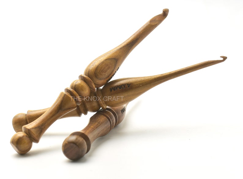 Wooden Crochet Hooks Set of 13 3.5MM to 12MM Ergonomic Handle Crochet Hooks best Crochet Hook