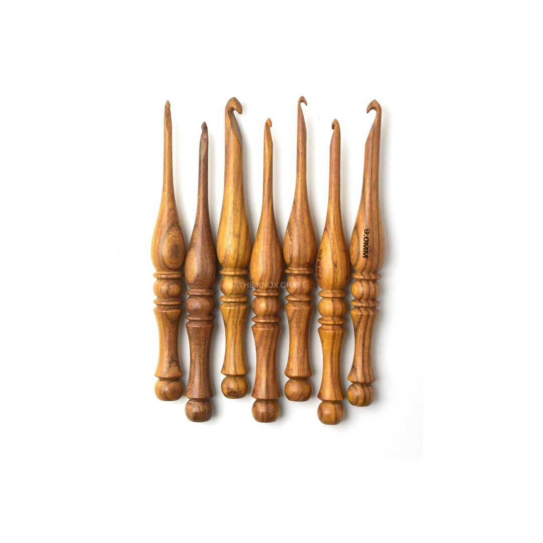 Wooden Crochet Hooks Set of 13 3.5MM to 12MM Ergonomic Handle Crochet Hooks best Crochet Hook