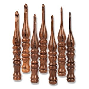 Ergonomic Crochet Hooks Set, 3.5MM to 12MM, Ideal Gift for Crochetters, Crochet Accessories