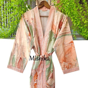 Quimono boho de algodão com estampa marmorizada e detalhes listrados para ela