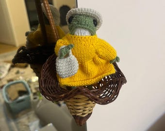 Knitted Frog Plush, Amigurumi Frog Toy, Poseable Limbs
