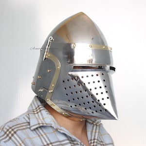 Hounskull helmet - Etsy 日本