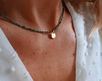 Collier en Turquoise d'Afrique ou Lapis-lazuli, collier porté au creux du cou, collier pierres fines naturelles,  minimaliste et tendance.