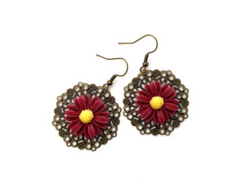 Dark red daisy earrings,  woodland jewelry, summer earrings, red flower earrings, vintage flower earrings, gifts under 15, gifts for her