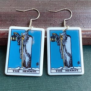 Tarotkaartoorbellen 'The Hermit' met stalen haken, niet-allergene oorbellen, statement-oorbellen, verjaardagscadeaus, cadeau-ideeën