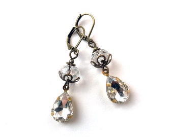 Gorgeous glass earrings, elegant vintage earrings, dazzling earrings, chandelier earrings, clear glass earrings