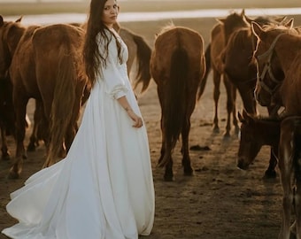 Weißes Fotoshooting Kleid mit langen Ärmeln | Fliegendes Satinkleid | Fließendes Satin Fotoshooting Kleid | Langes Fliegendes Kleid | Santorini Satin Lange Schleppe Kleid