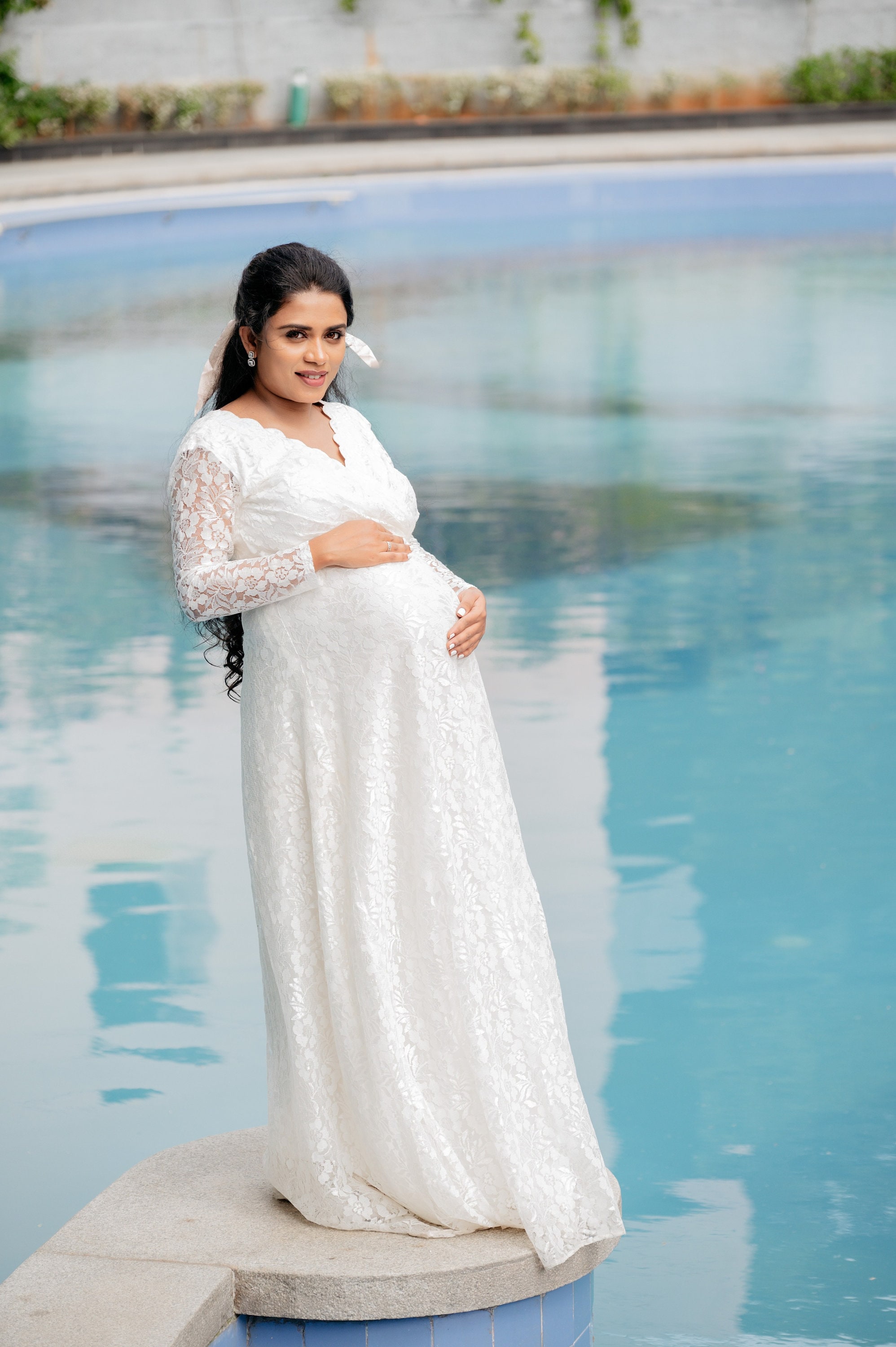 White Lace Maternity Robe, Long Train Photoshoot Dress White Lace Maternity Robe, Long Train Photoshoot Dress