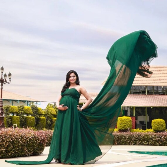 Maternity Photoshoot Gown | Long Train Flying Dress, Plus Size Maternity Photoshoot Gown | Long Train Flying Dress, Plus Size