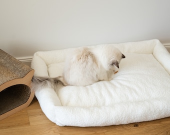 Stylish minimalistic warm pet bed -  for dogs and cats - Comfy Soft Cats Bed - Warm Kitten Nest Cave - BUBLIKOVA