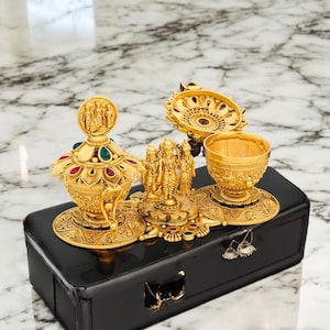 Ram Parivar Kumkum box/Ram Darbar Kumkum Box/Shri Ram Darbar Kumkum box/Gold Plated Sidoor Box Gold sindoor box/Wedding Gift/Pooja Accessory