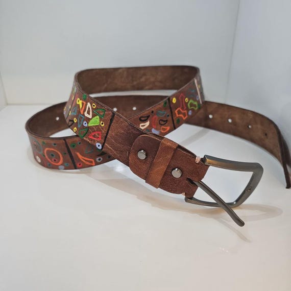 Handcrafted Boho Moroccan Leather Belt ,full-grain, Floral  display picture 2