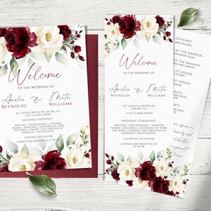 Peut inclure: Ensemble d'invitations de mariage avec des motifs floraux bordeaux et blancs. Le texte indique "Bienvenue au mariage d'Amalia & Martin Reynolds Williams" et comprend la date, l'heure et le lieu de la cérémonie. L'invitation liste également l'ordre de la cérémonie de mariage et les détails de la réception.