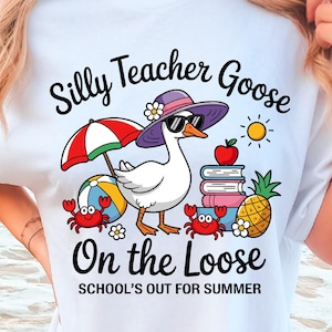 Último dia de aula Professor Goose PNG, Professor de verão PNG, Design engraçado de professor de verão, Professor de férias de verão PNG, Último dia de aula PNG