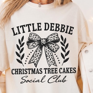Svg gâteau de sapin de Noël, Svg gâteau de Noël, gâteau des Fêtes Svg, gâteau de sapin coquette Svg, Svg frais de la ferme, Svg Noël Social Club