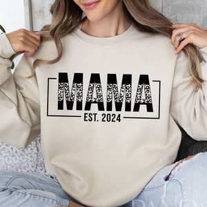 Mama Est 2024 Svg PNG, Mamãe Estabelecida em 2024, Maternidade Svg, Futura Mamãe Svg, Mãe Grávida Svg, Novo Corte de Mãe Cricut, Tornando-se Mamãe Svg
