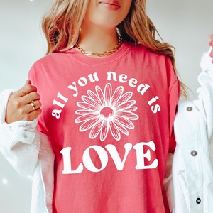 Todo lo que necesitas es amor (Svg), corte de Svg de San Valentín, diseño de camiseta Cricut, Svg con frase de amor, archivo digital Svg de pareja de San Valentín, descarga instantánea