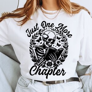 Nur noch ein Kapitel, Lesezeichen, Buchliebhaber, Bücherwurm, Lesezeichen, Reader Png, Skeleton, das ein Buch liest Sublimationsdruck Download