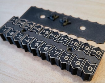 MTG Buff Counter Set Modular (140) made of wood – with 3D-printed storage box – Power/Toughness markers – MTG accessories – MTG gifts