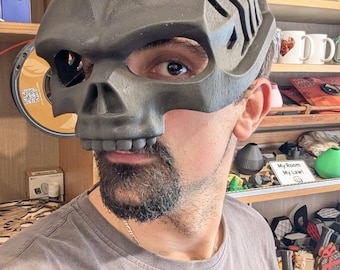 3D Printed Skull Mask – Lightweight Cosplay & Halloween Accessory