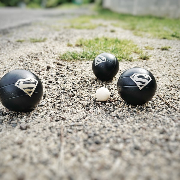 Boules de pétanque SUPERMAN noires gravées au Laser