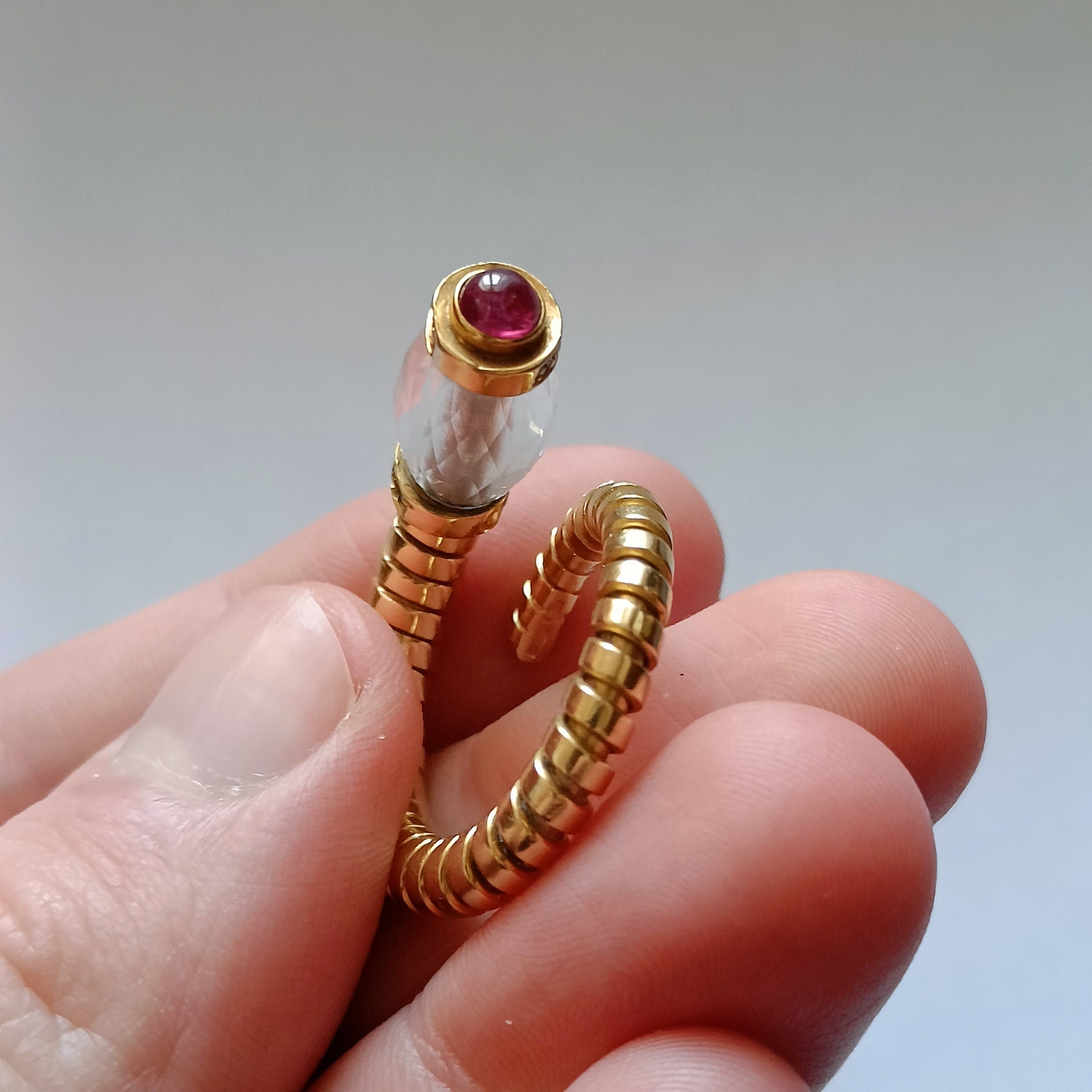 Bulgari Tubogas Ring Bvlgari Tubogas Ring 18k geelgouden ring bergkristal robijn en diamanten Authentieke Bvlgari Hoge sieraden Etsy Nederland