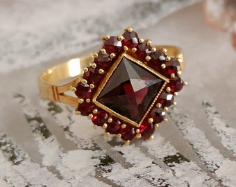 18k Yellow Gold Ring with Garnet Cluster. Bohemian Garnet Vintage Gold Ring. Red Garnet Cocktail Gold Ring. January Birthstone.