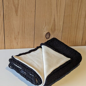 Dog Travel And Settle Mat In Organic Cream Rib Knit & Black Sherpa Large image 5